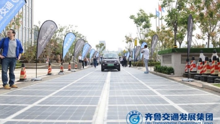 Çin Güneş Enerjili Oto Yol Yapıyor